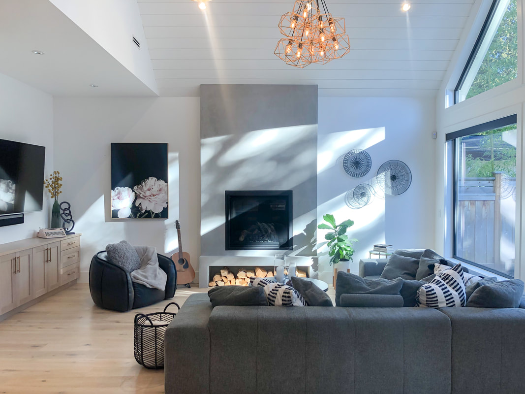 Custom home in Beach Grove