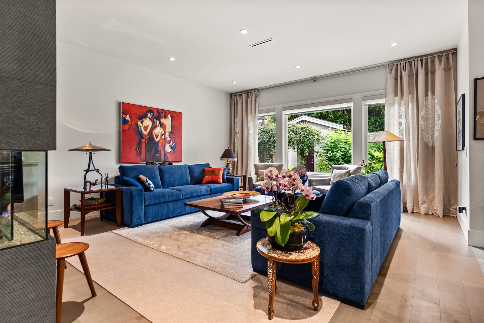 Open living room in a Kijee custom home