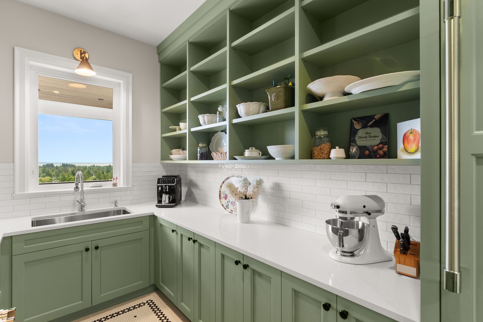 Butler's pantry in a Kijee custom home
